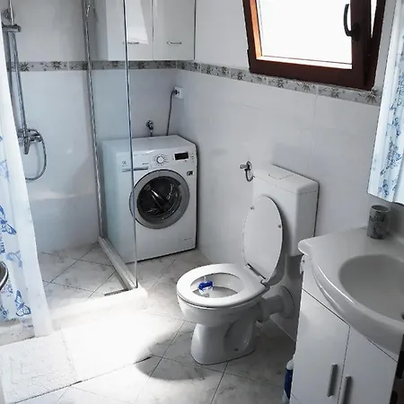 Family-friendly With Swimming Pool Zrnovo, Korcula - 16116 شقة *