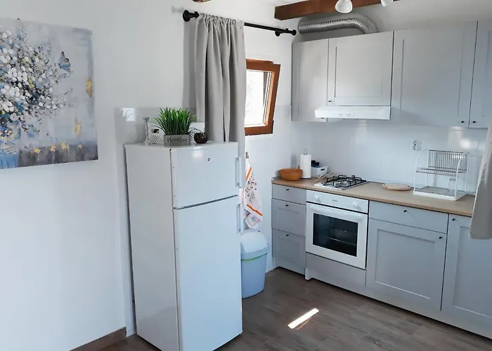 Family-friendly With Swimming Pool Zrnovo, Korcula - 16116 *